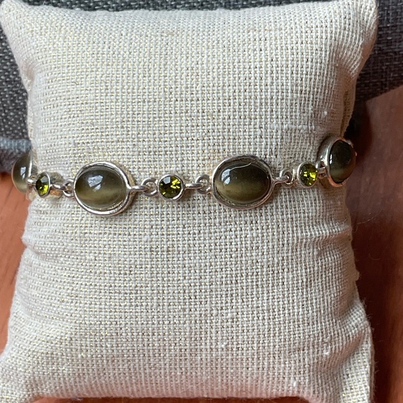 Peridot & Tiger Eye Silver Plated Bracelet - Picture 2 of 7